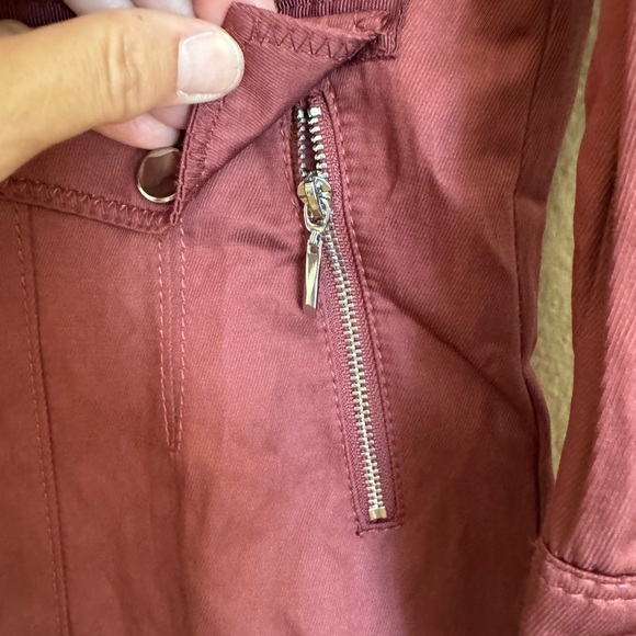 NWT WHITE HOUSE BLACK MARKET Utility Jacket Maroon Brandied Cherry Size 00 XXS - Picture 5 of 10